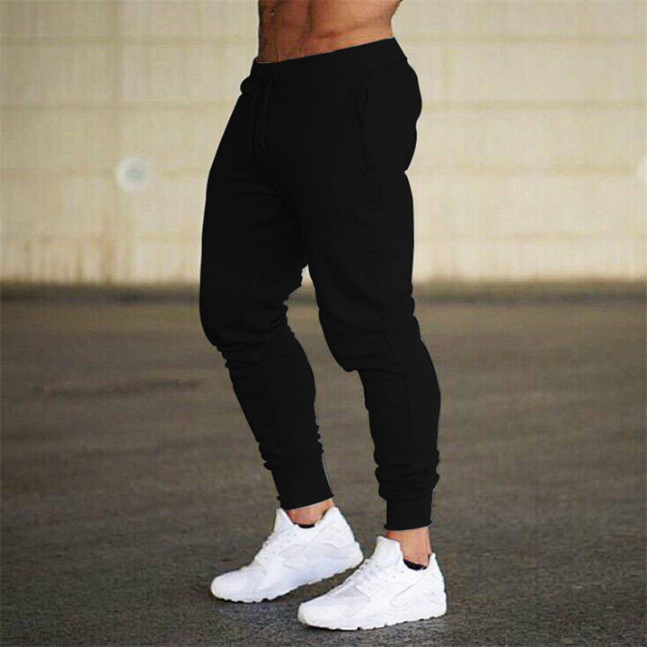 Men's sporty jogging pants with modern cut and practical pockets Lisslune