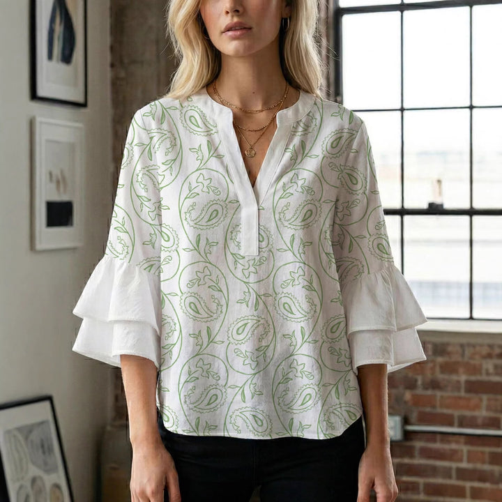Ladies blouse with beautiful floral design Lisslune