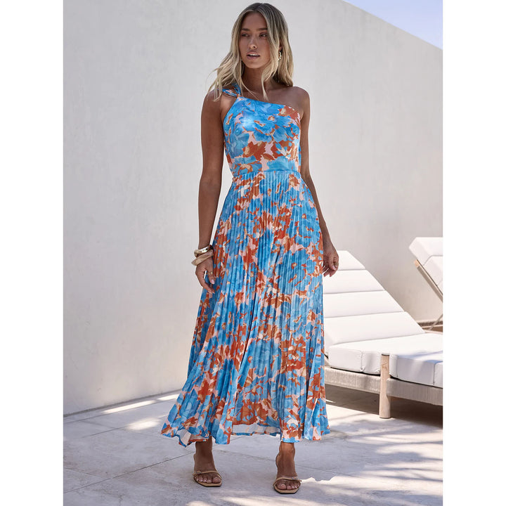 Ladies maxi dress with swinging pleated skirt and feminine floral design