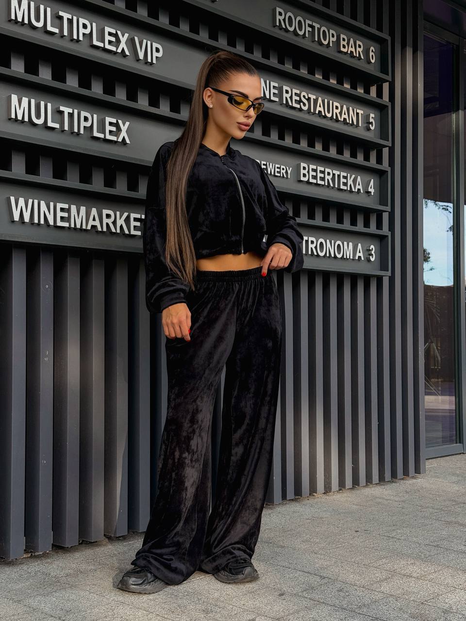 Women's sporty loungewear jacket with zipper and trendy wide-cut pants Lisslune