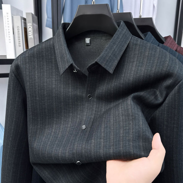 Men's modern shirt with fine striped pattern Lisslune