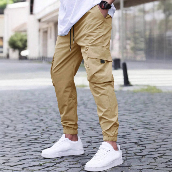 Men's practical cargo jogging pants with elastic waistband and several side pockets Lisslune