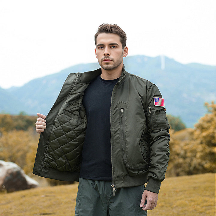 Men's fashionable bomber jacket with insulating inner lining and practical pockets Lisslune