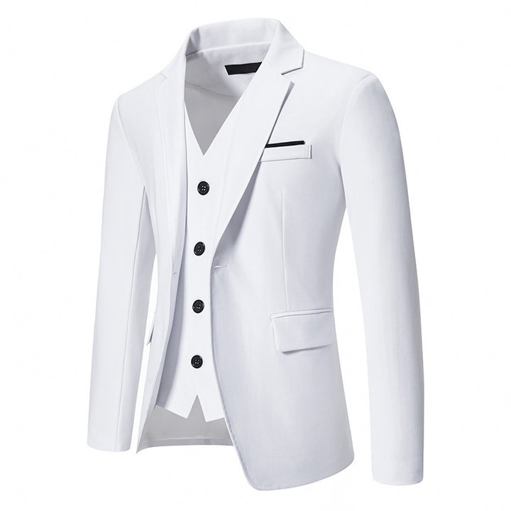 Men's elegant suit set with modern cut and fine details Lisslune