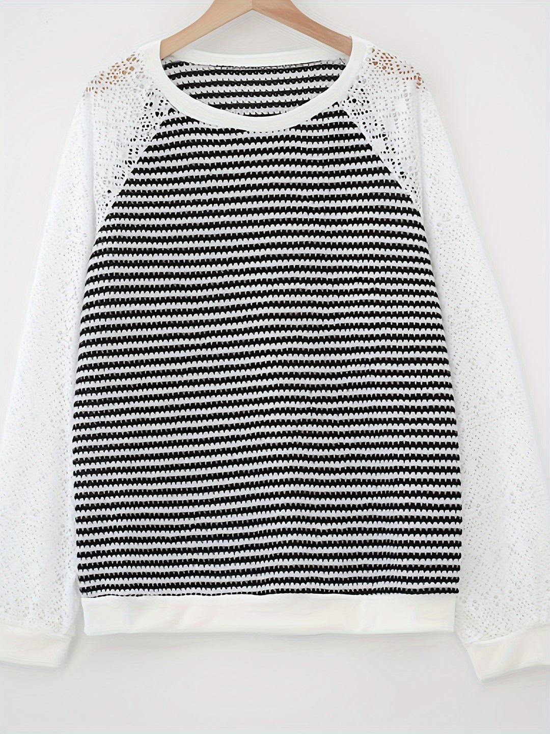 Women's sweater with lace sleeves Lisslune
