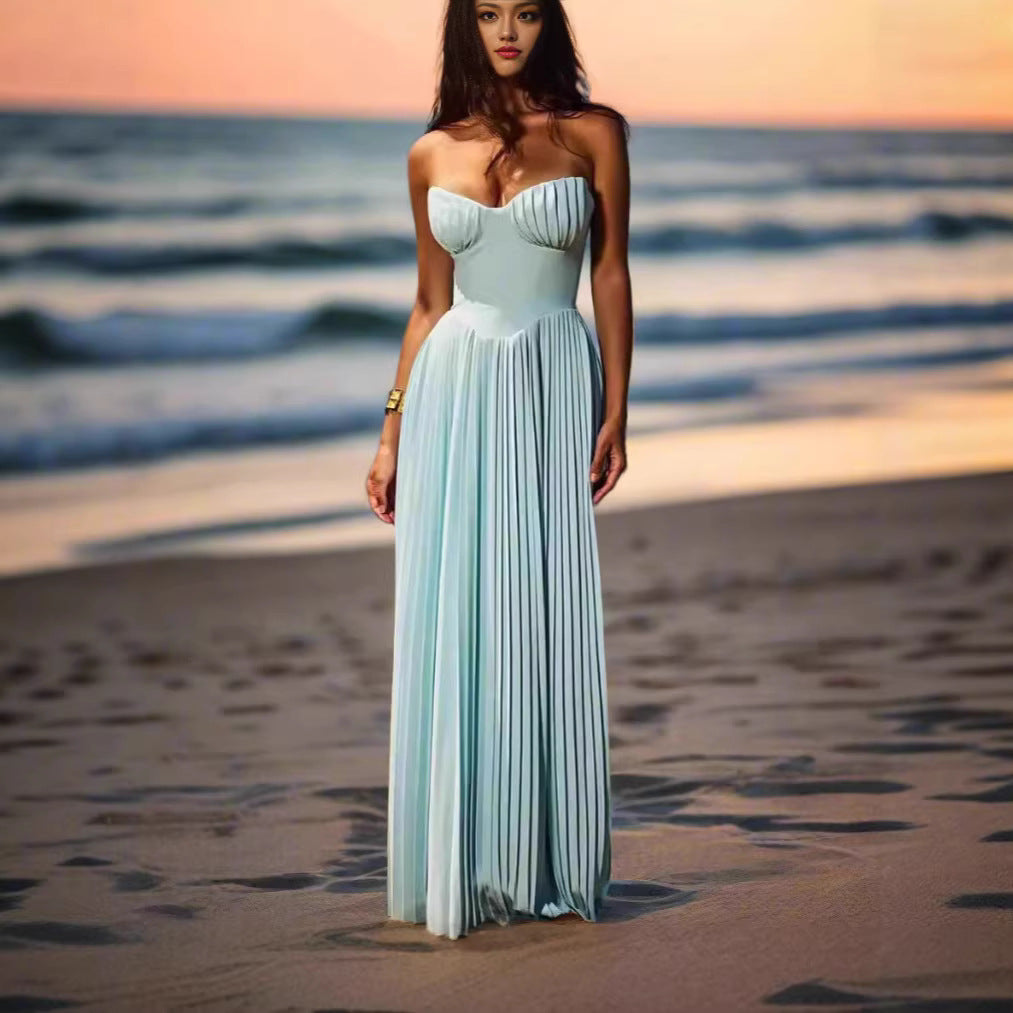 Women’s pleated dress with deep heart-shaped neckline and flowing skirt Lisslune