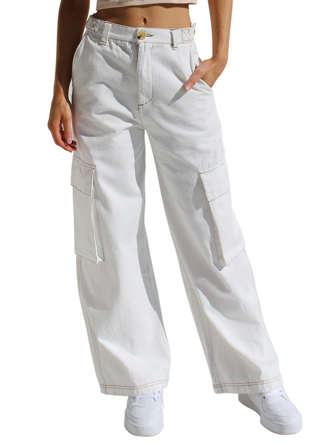 Women's cargo pants with practical side pockets and a casual cut Lisslune