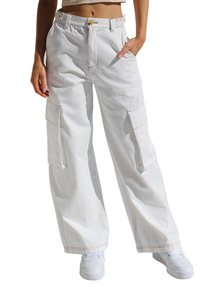 Women's cargo pants with practical side pockets and a casual cut Lisslune