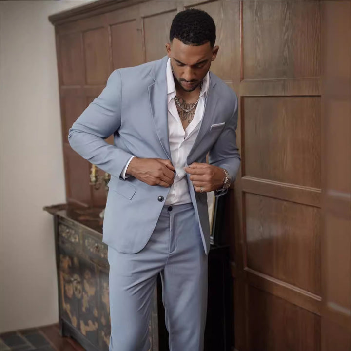 Men's Elegant Suit with Light Cut and Narrow Lapel Lisslune