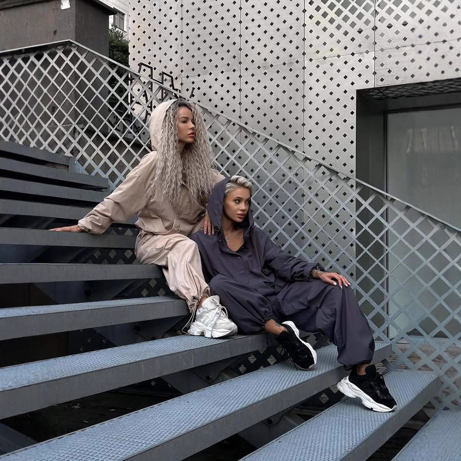 Women's sporty oversized jacket with practical pockets Lisslune