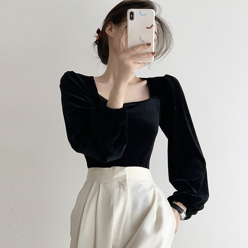 Women elegant knit top with puff sleeves and charming square neckline