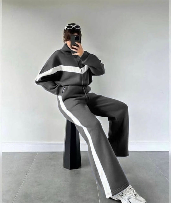 Women’s sporty fleece set with high collar and side stripes Lisslune