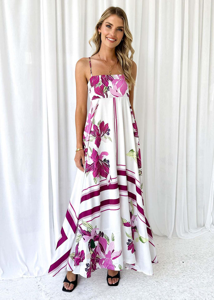 Ladies maxi dress with modern graphic patterns and thin straps Lisslune