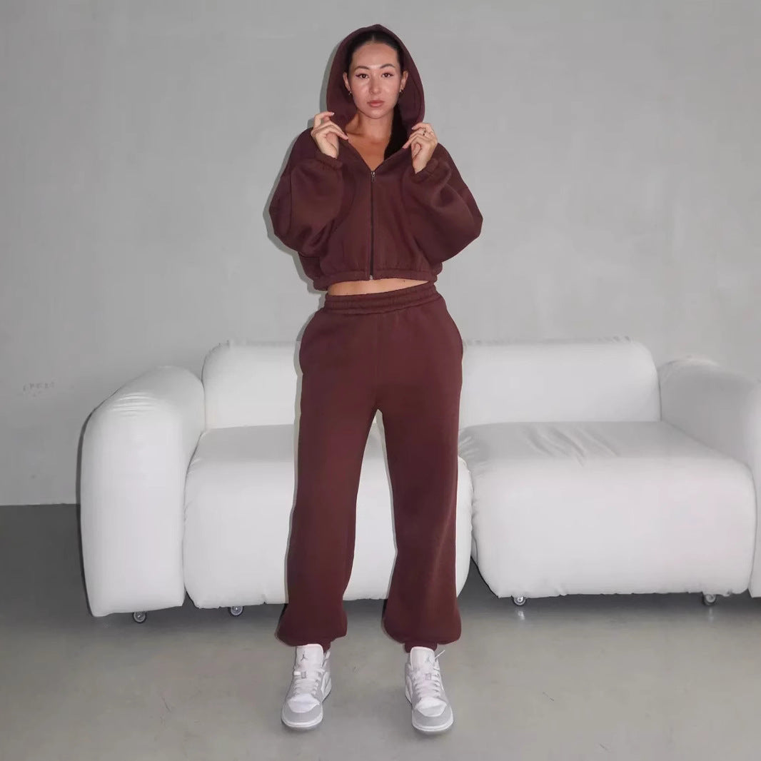 Women's sporty loungewear set with wide pants and hoodie Lisslune