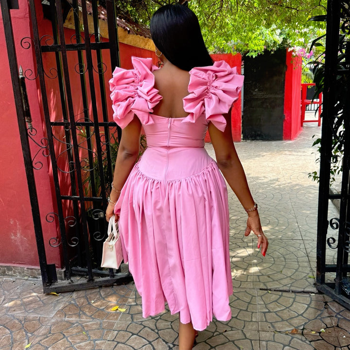 Women's dress with voluminous ruffled sleeves and a fitted bodice Lisslune