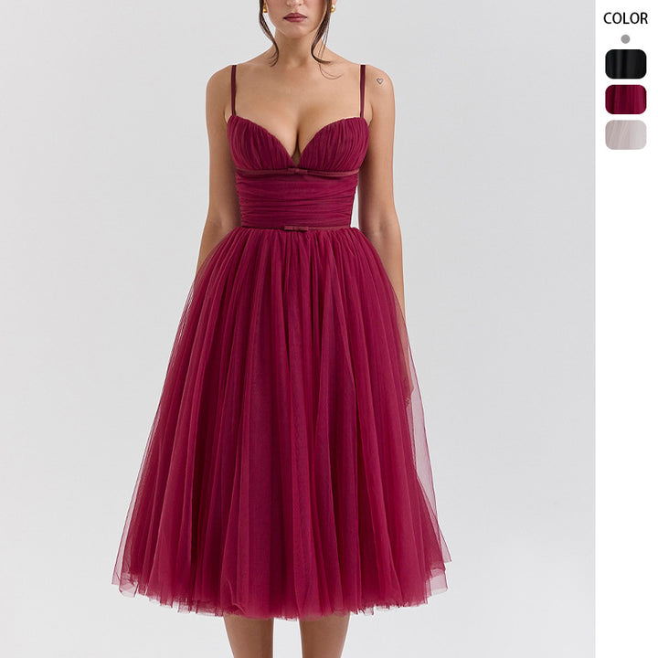Ladies tulle dress with an elegant A-line silhouette and adjustable spaghetti straps Lisslune