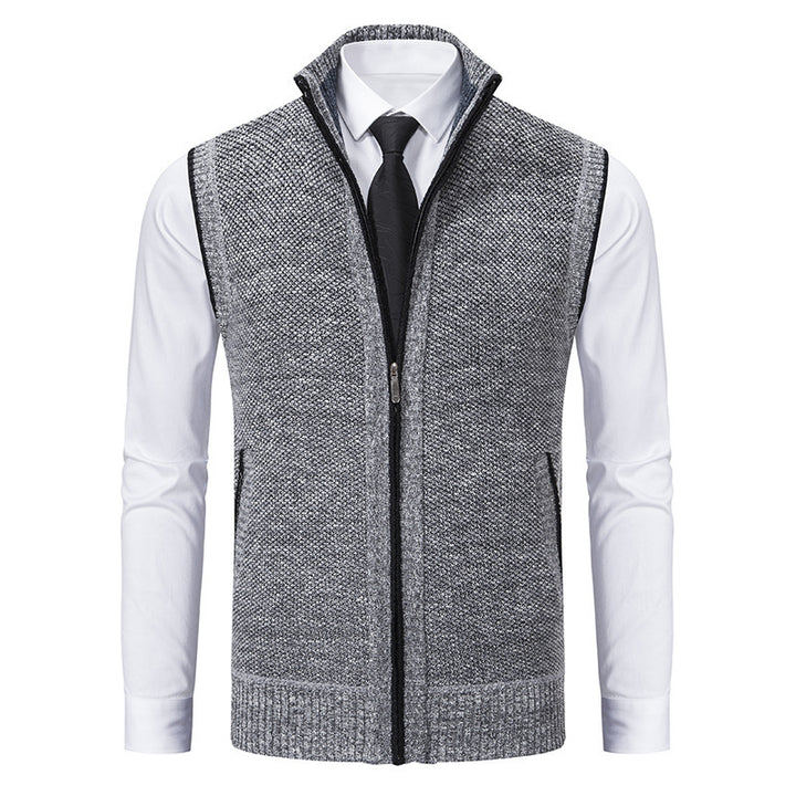 Men's elegant knitted vest with high collar and practical zip pockets Lisslune