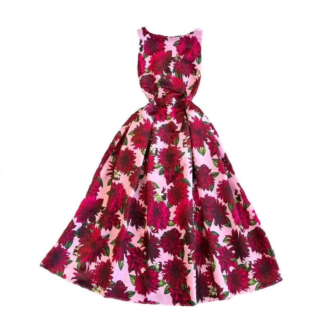 Women’s maxi dress with floral appliqués and tailored cut