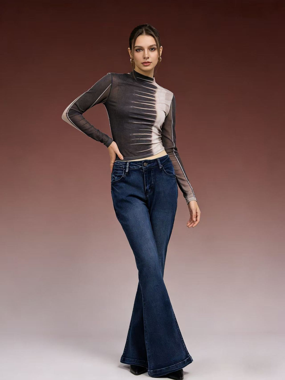 Women's elegant cropped top with puff sleeves and vintage embroidery Lisslune