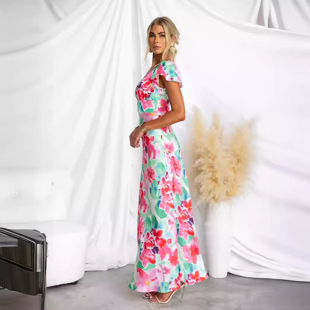 Women's maxi dress with floral design and flowing silhouette Lune London