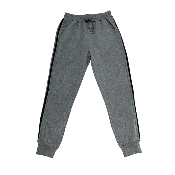 Men's sporty jogging pants with practical pockets and contrast stripes Lisslune