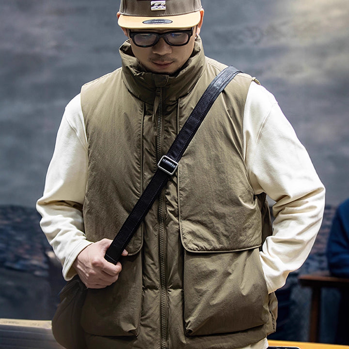Men's Insulated Outdoor Vest with Practical Pockets and High Collar Lisslune