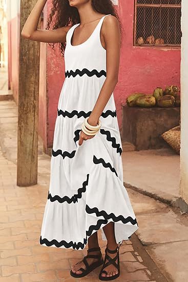 Women's maxi dress with wavy ruffles and casual cut Lune London