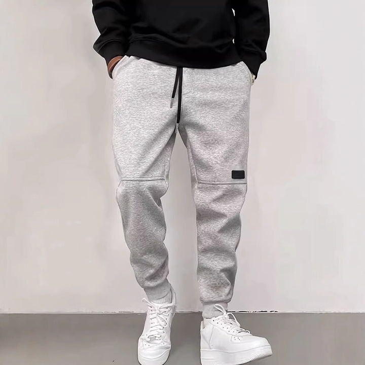 Men's sporty jogging pants with innovative pockets Lisslune