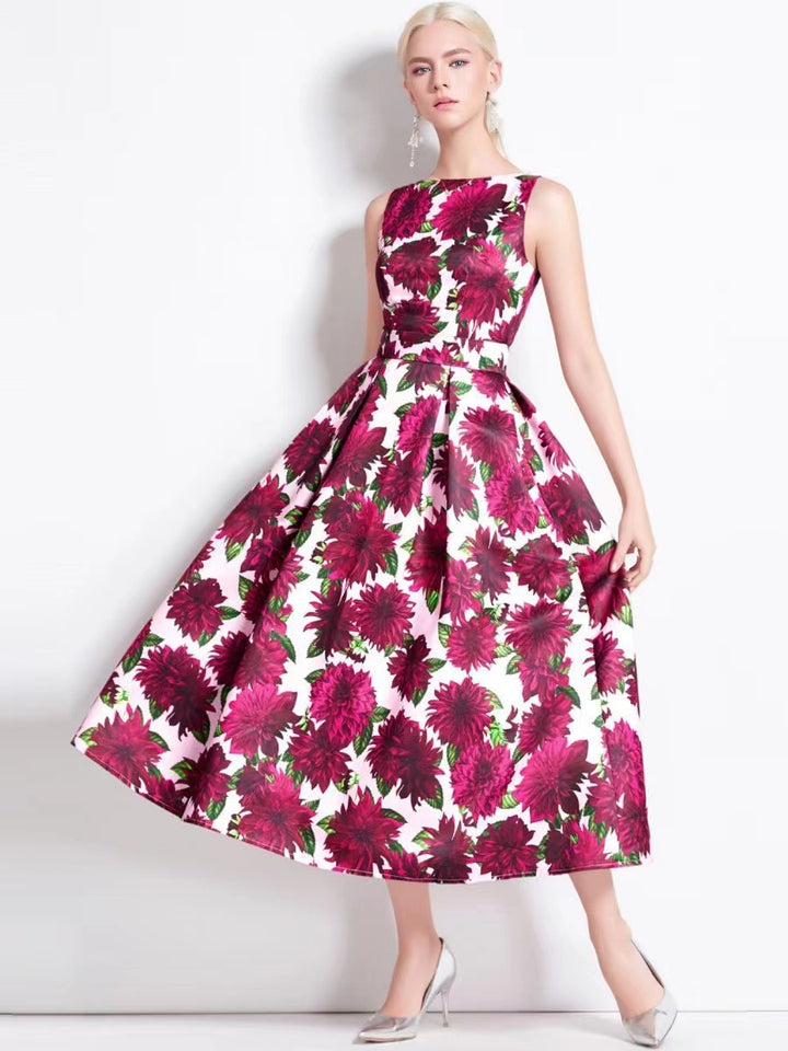 Women’s maxi dress with floral appliqués and tailored cut