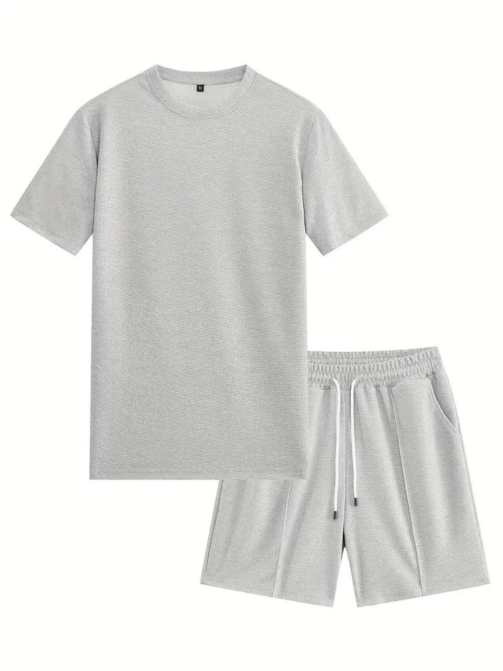 Men's comfortable leisure set with high-quality T-shirt and shorts Lisslune