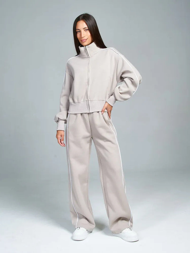 Women's sporty leisure suit with high collar Lisslune