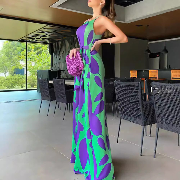 Women's maxi dress with floral pattern and belted waist