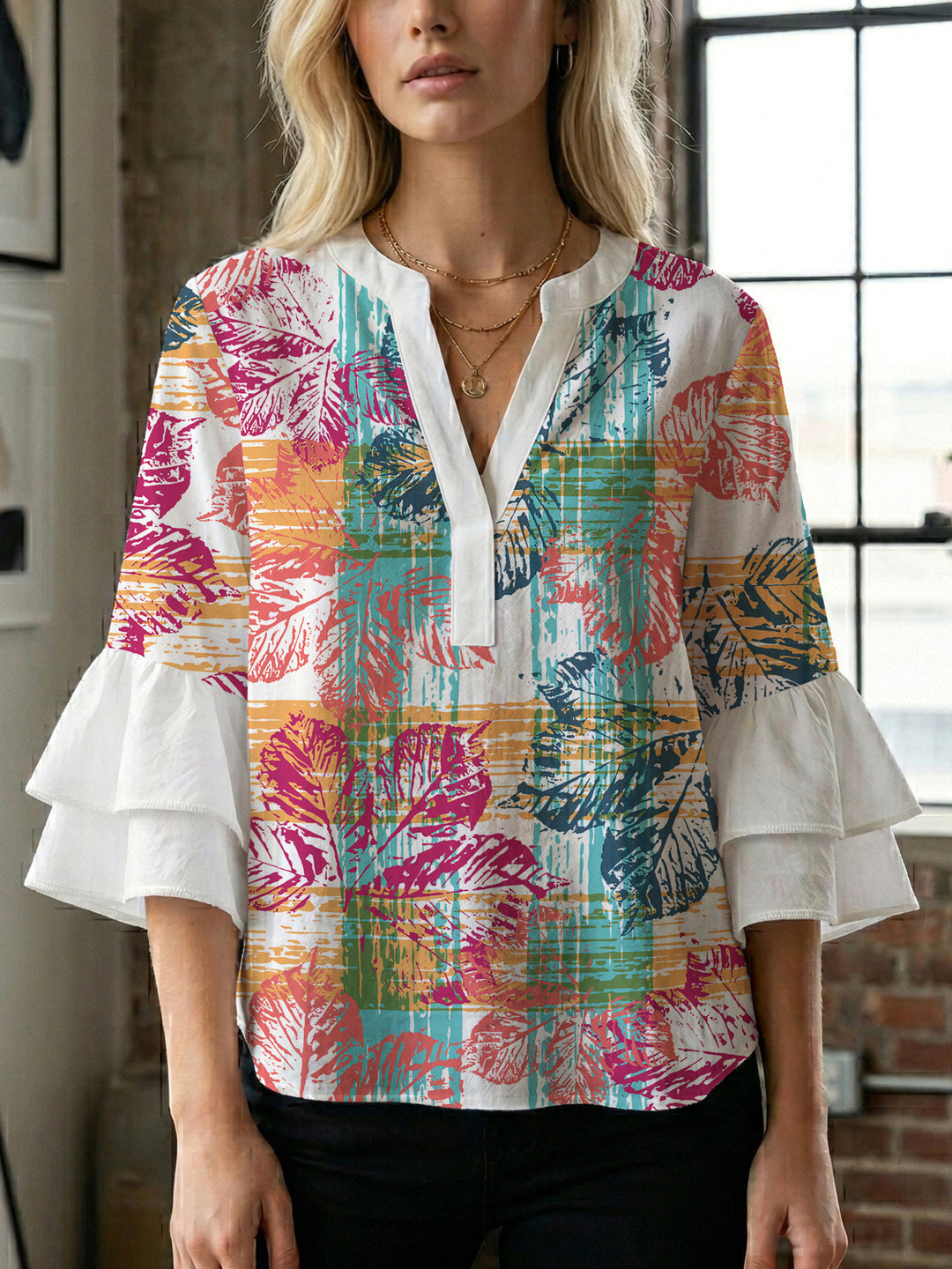 Women's blouse with voluminous wing sleeves and intense leaf pattern Lisslune