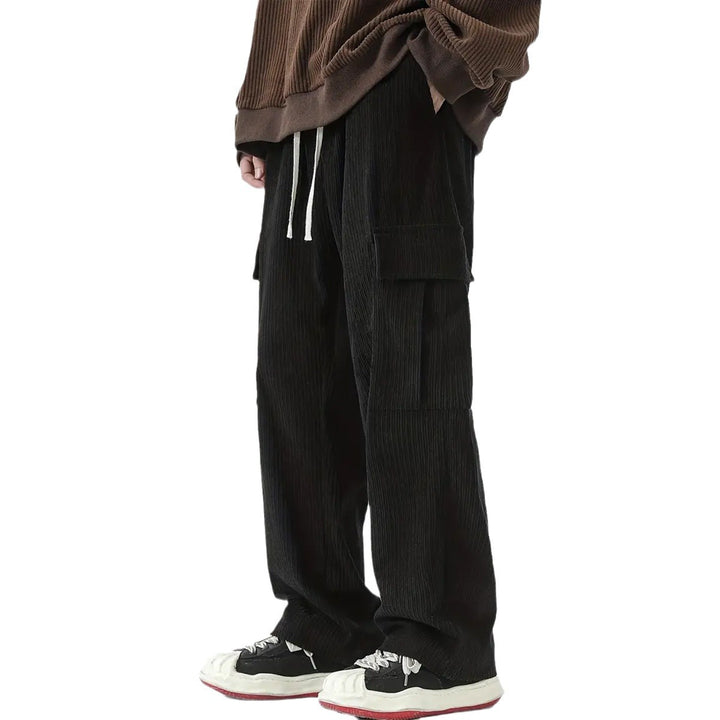 Men's cargo pants with a loose fit and practical side pockets Lisslune