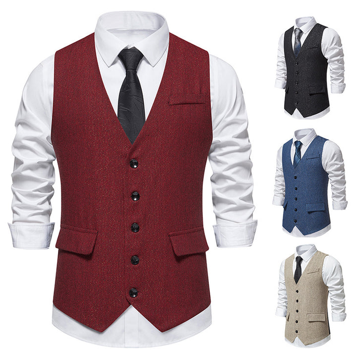 Men's elegant suit vest with fine modern design and practical pockets Lisslune