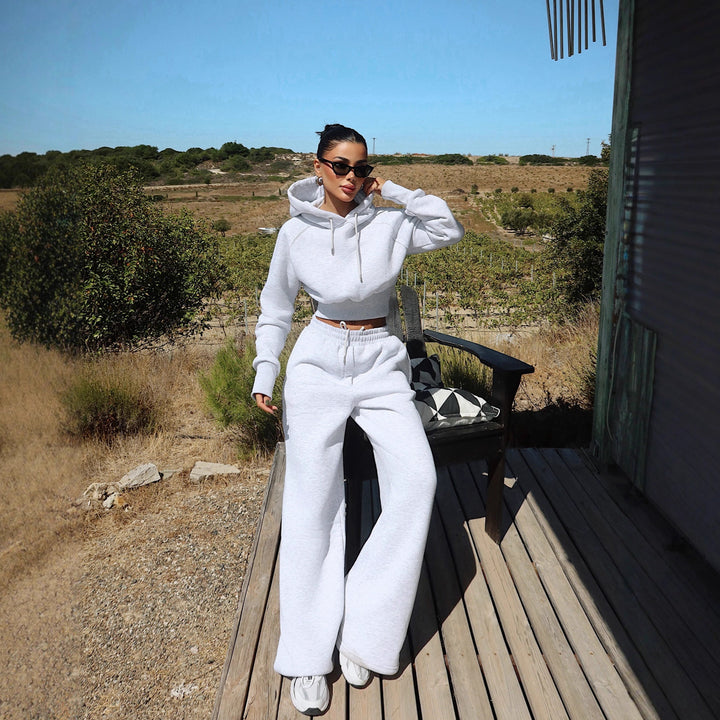 Women's stylish and comfortable cropped hoodie set with elastic waistband Lisslune