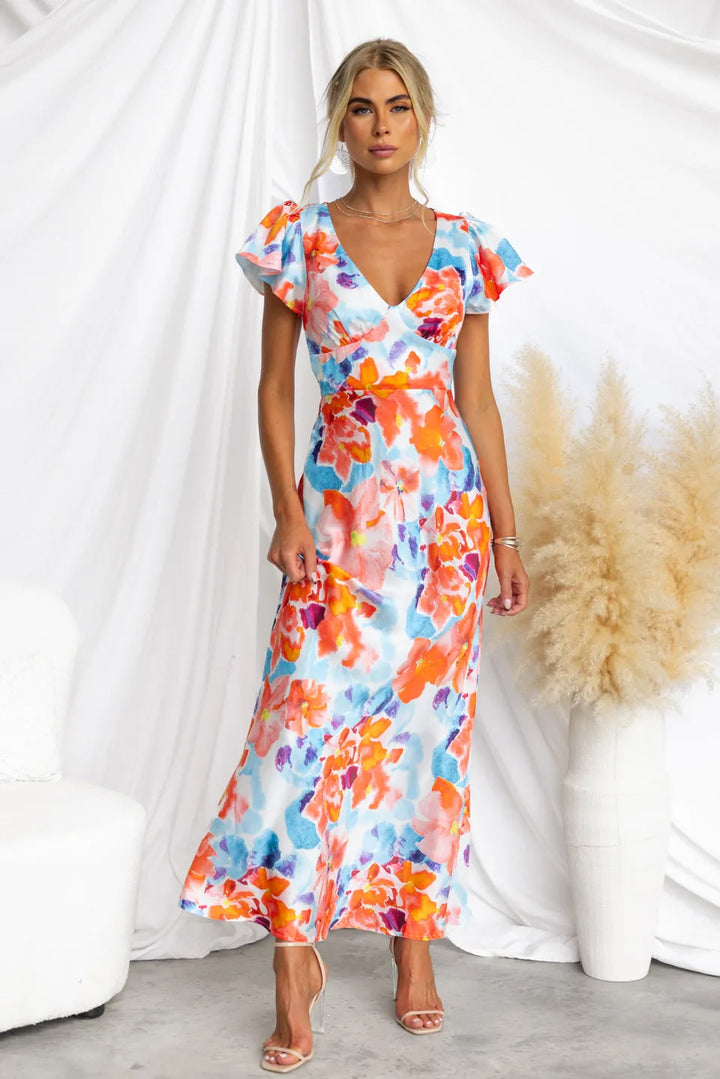 Women's maxi dress with floral design and flowing silhouette Lune London