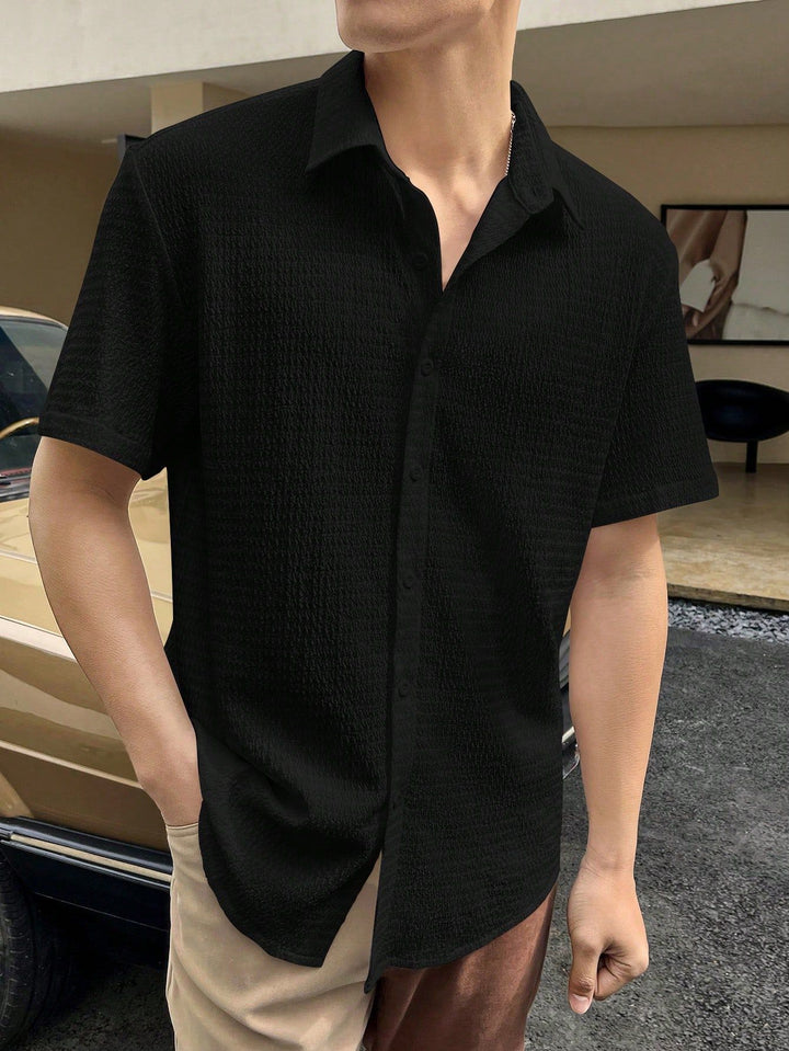 Men's short-sleeve shirt with textured fabric and fashionable collar Lisslune