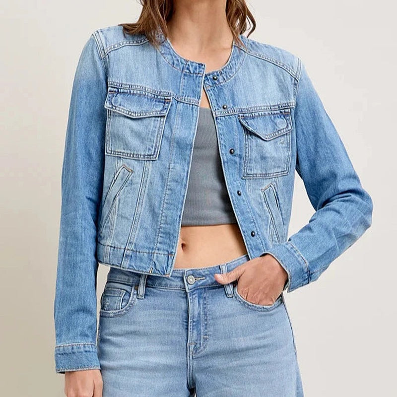 Women's denim jacket in a casual cropped cut with practical pockets and button details Lisslune