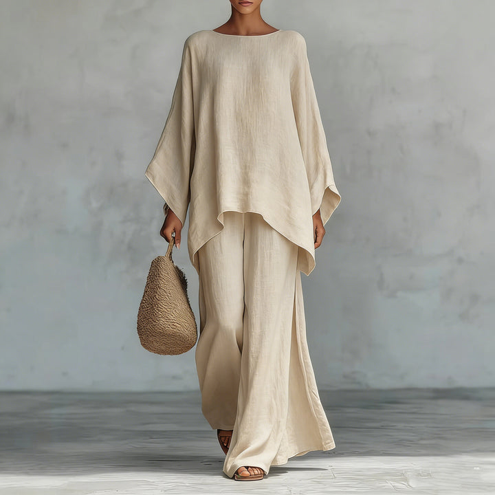 Ladies airy set made of soft fabric with a loose fit Lisslune
