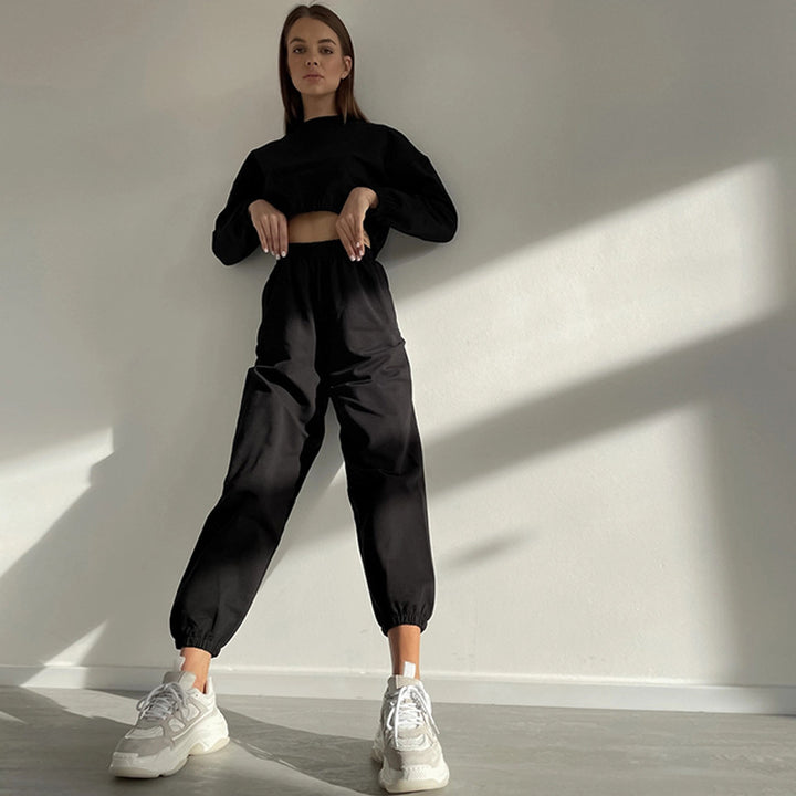 Ladies sporty loungewear set with loose fit and elastic waist Lisslune