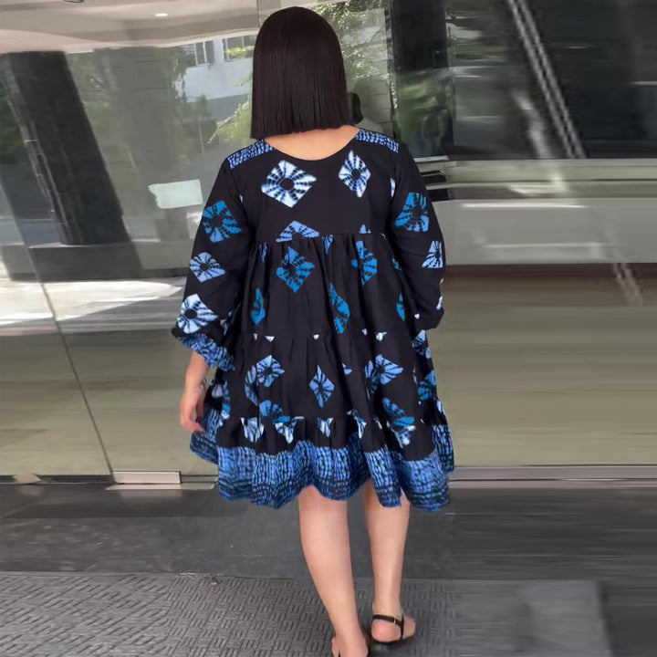 Women's casual dress with relaxed fit and voluminous sleeves