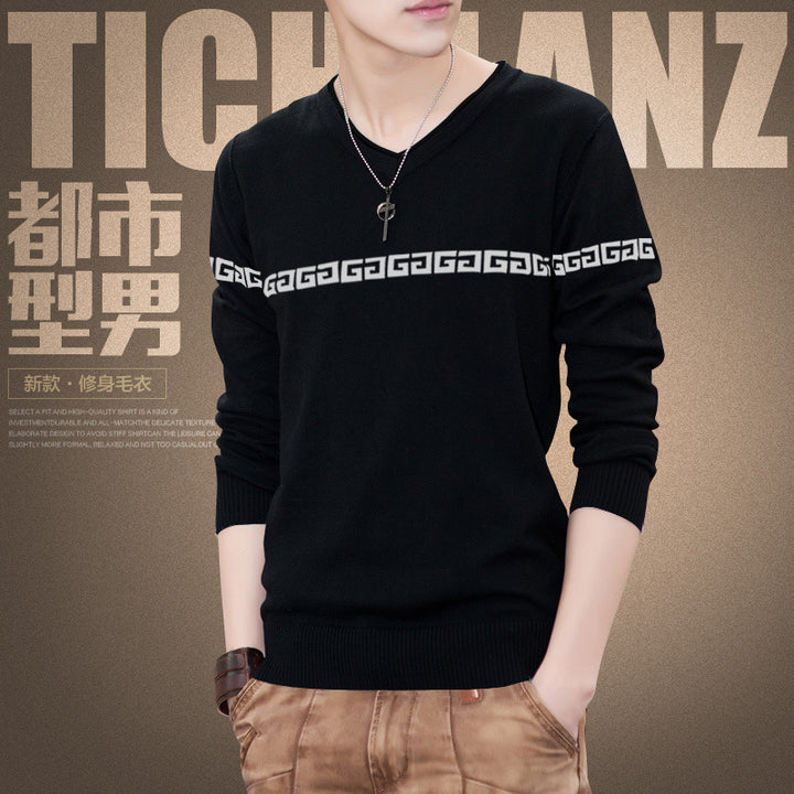 Men's sweater with V-neck and decorative pattern Lisslune