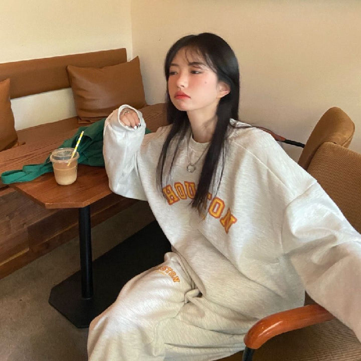 Women's Comfortable Oversized Sweatshirt-Pant Combination Lisslune