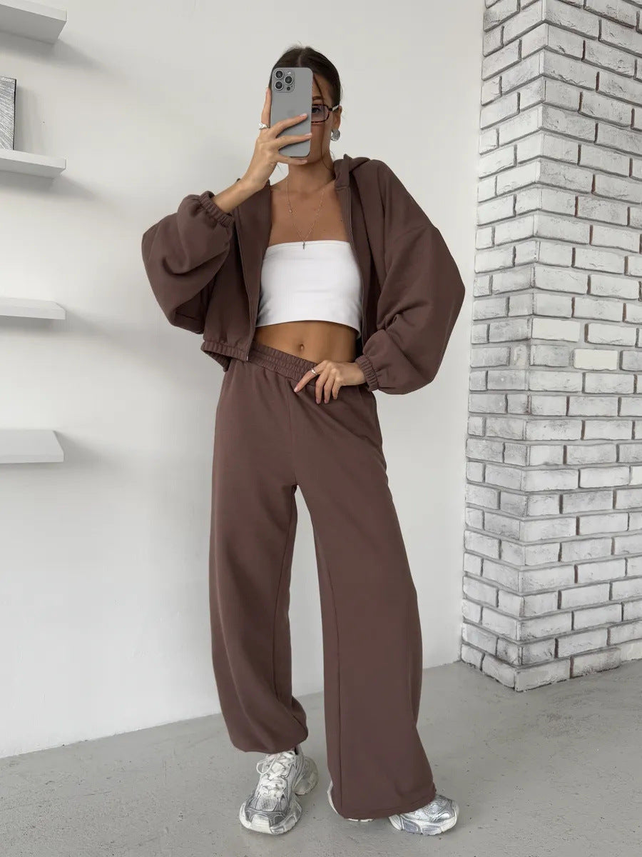 Women's sporty loungewear set with wide pants and hoodie Lisslune