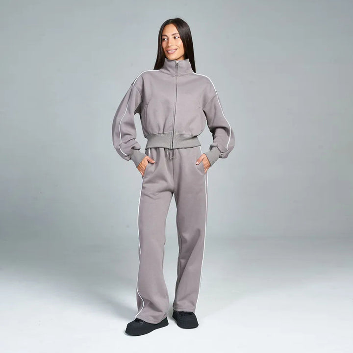 Women's sporty leisure suit with high collar Lisslune