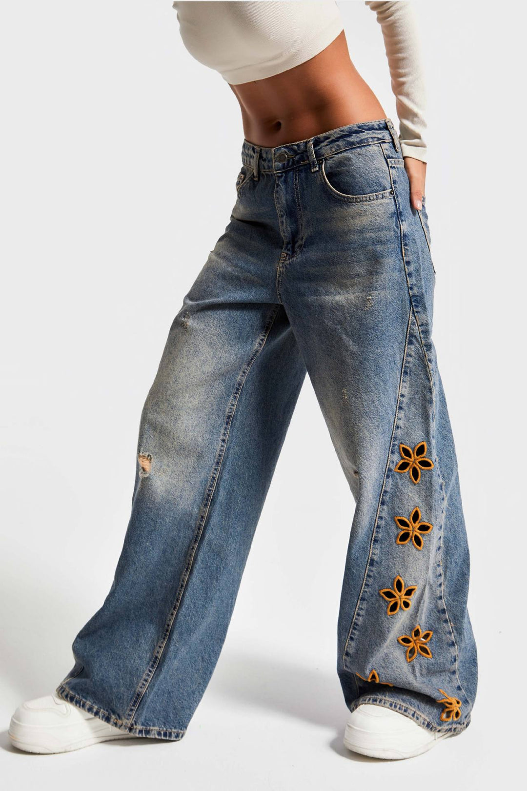 Damen weite Jeans mit floralem Stickdesign Lisslune
