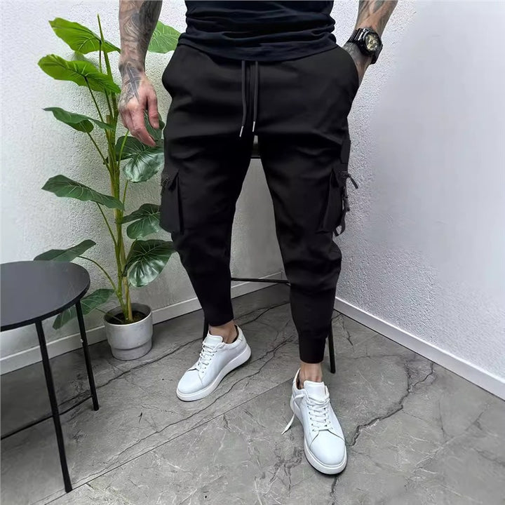 Men's stylish cargo joggers with practical pockets and elastic waistband Lisslune