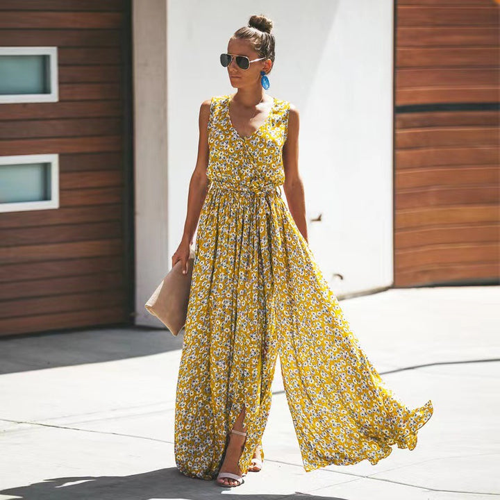 Women's maxi dress with floral design and high slit Lisslune