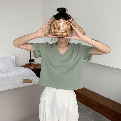 Women Short Sleeve T-Shirt with V-Neck and Casual Cut
